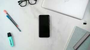 2h media 0nc4sJqL87U unsplash